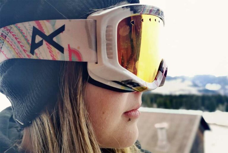 Best Ski Goggles For Small Faces XC Skiing