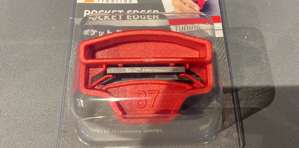 Image showing SWIX Pocket Edger in retail package in the local shop
